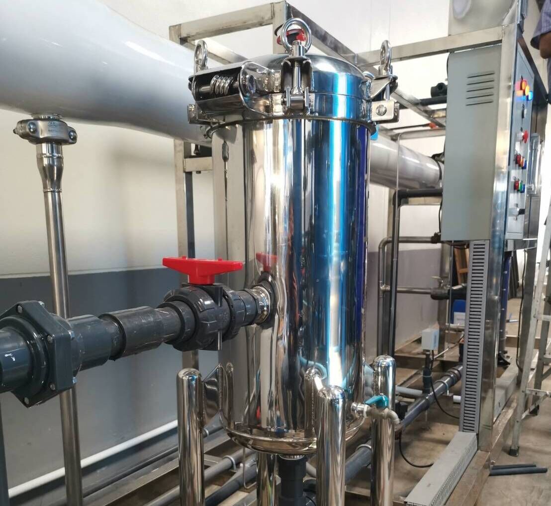 เจาะลึกความสำคัญของเครื่องกรองน้ำ RO เทคโนโลยีที่กรองน้ำเสียเป็นน้ำดื่มได้จริง ทั้งในสถานีอวกาศ สิงคโปร์ และป่าตอง พร้อมคำแนะนำการเลือกเครื่องกรองน้ำ RO บ้านและอุตสาหกรรม